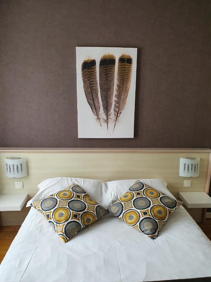 Hotel Etesia Feurs Экстерьер фото